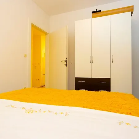 Apartment Angie Makarska