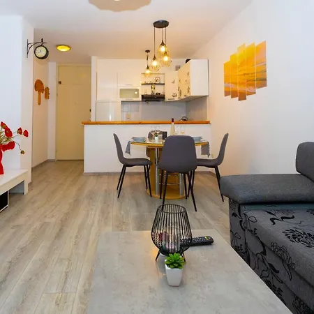 Angie Apartment